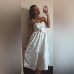 Stunning Eyelet Corset Ruched Bust Bow Spaghetti Strap White Midi Maxi Dress